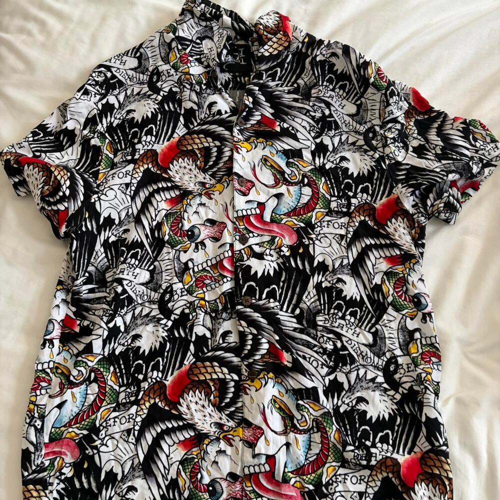 Ed hardy button down medium
